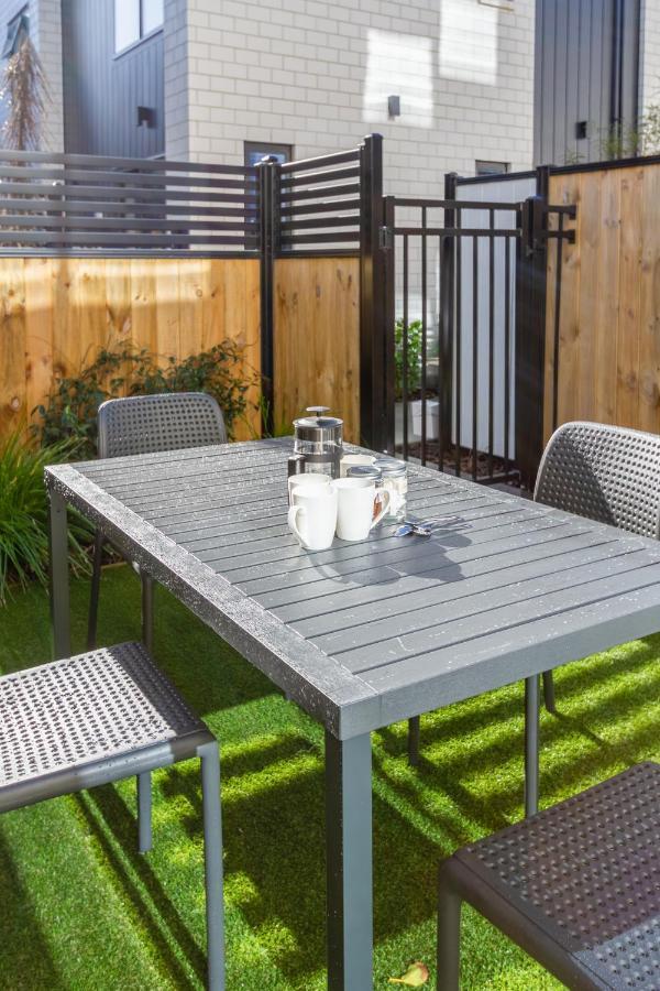 דירות כרייסטצ'רץ' Modern Townhouse Cashel Street 2 Bed 2 Bath מראה חיצוני תמונה